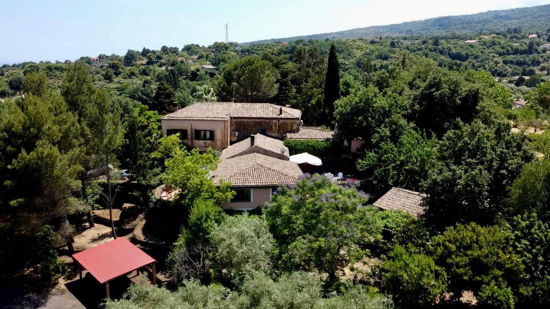 Bed&Breakfast Il Glicine Piedimonte Etneo Exterior foto
