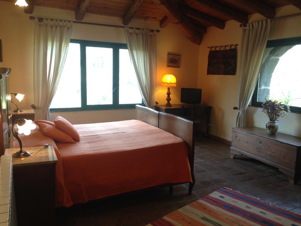Bed&Breakfast Il Glicine Piedimonte Etneo Exterior foto