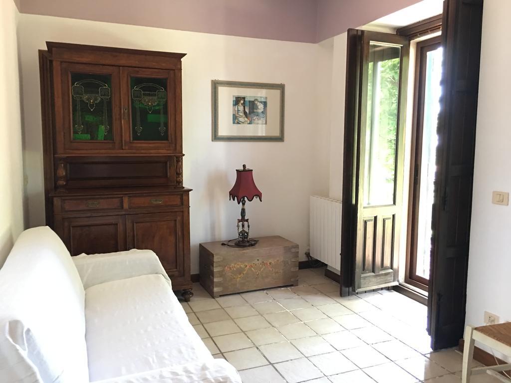 Bed&Breakfast Il Glicine Piedimonte Etneo Exterior foto
